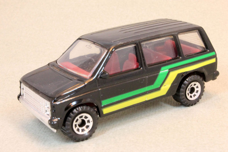 matchbox 1984 dodge caravan
