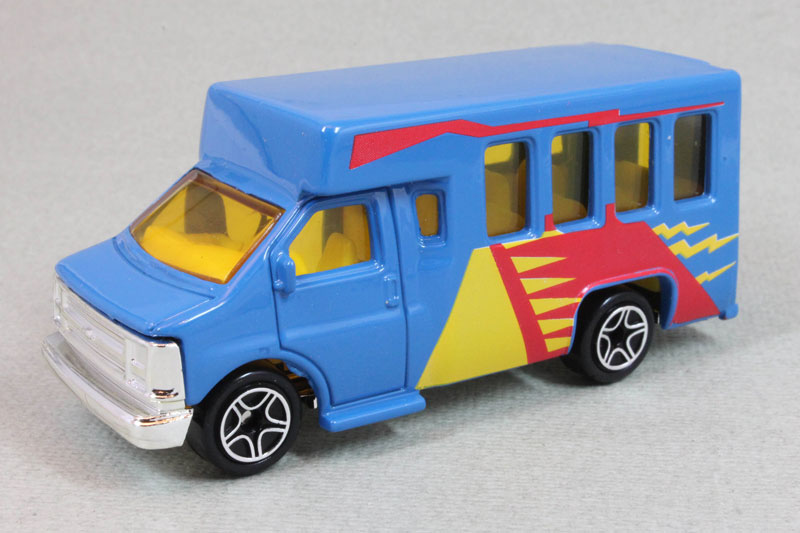 matchbox chevy transport bus