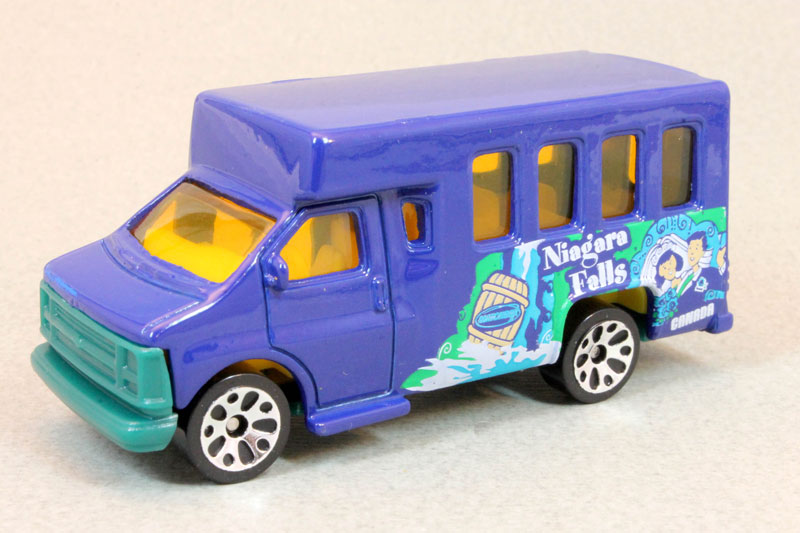 matchbox chevy transport bus